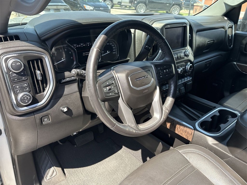 Used 2023 GMC Sierra 3500 Denali w/ Denali Ultimate Package image 10