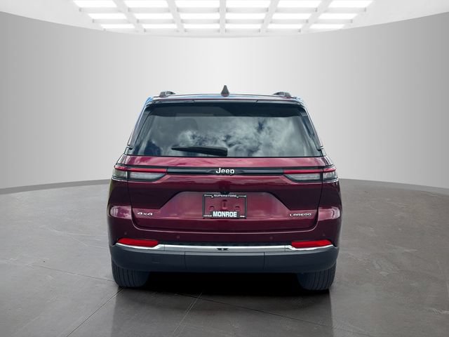 Certified 2023 Jeep Grand Cherokee Laredo AWD/4WD image 6