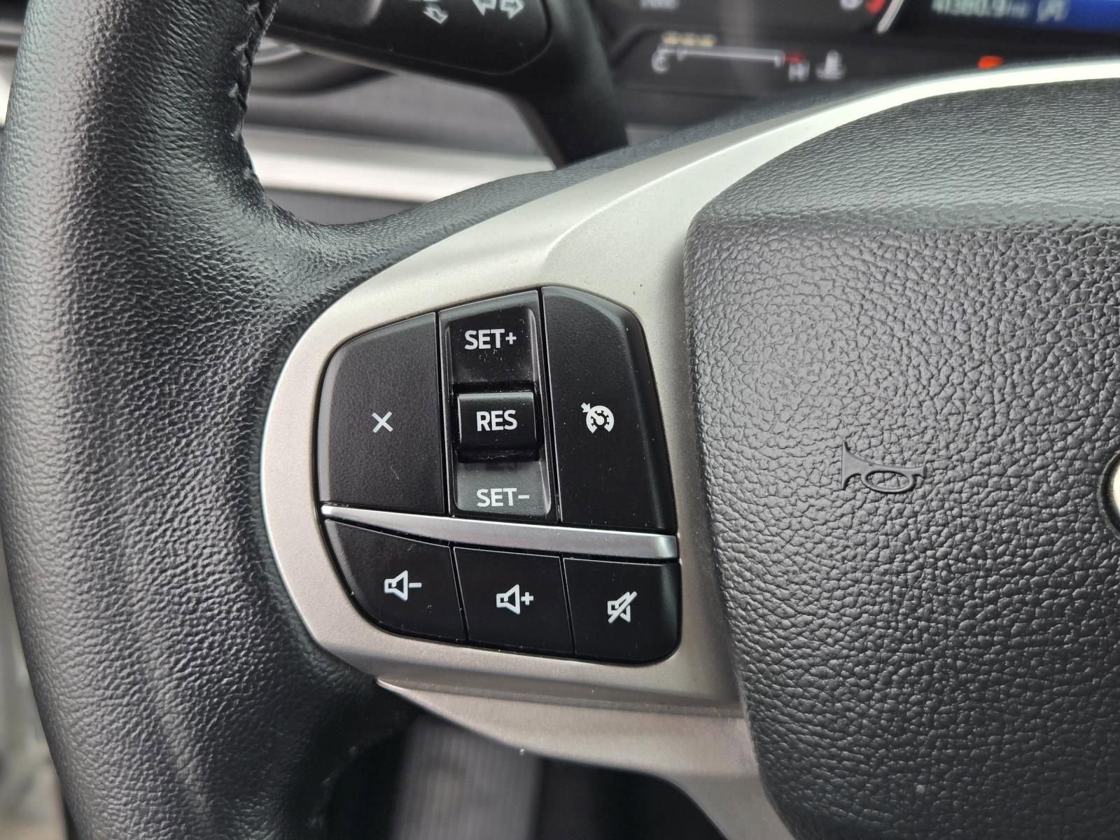 Used 2023 Ford Explorer XLT RWD image 18