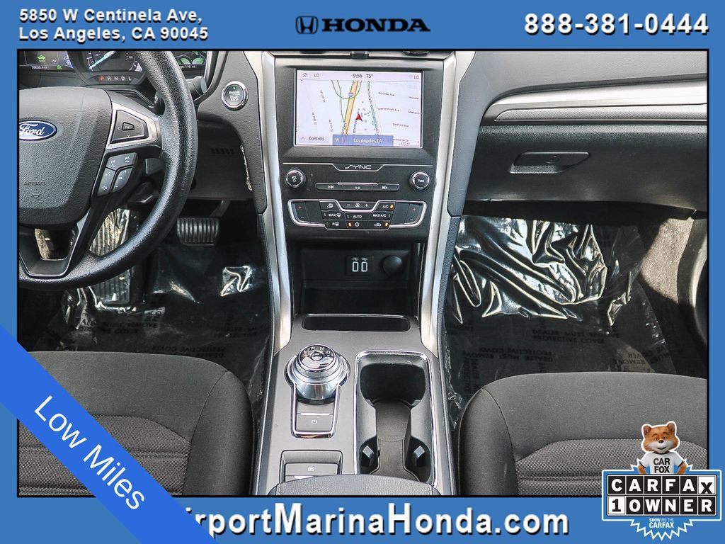 Used 2020 Ford Fusion SE FWD image 4