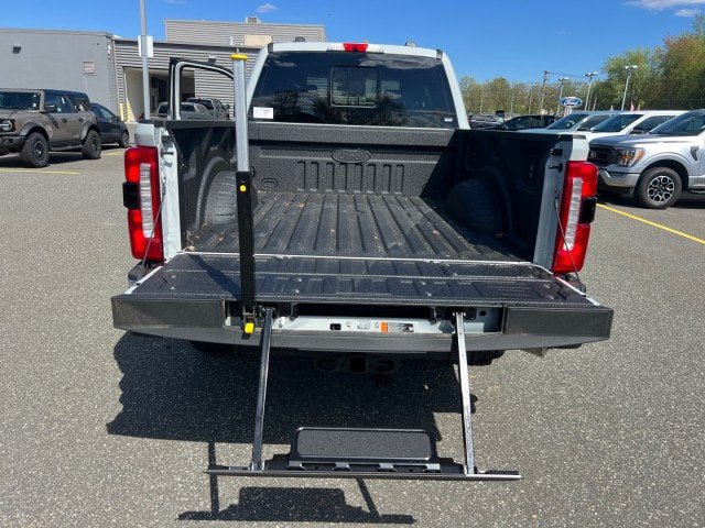 New 2026 Ford F350 Lariat w/ Lariat Premium Package AWD/4WD image 23