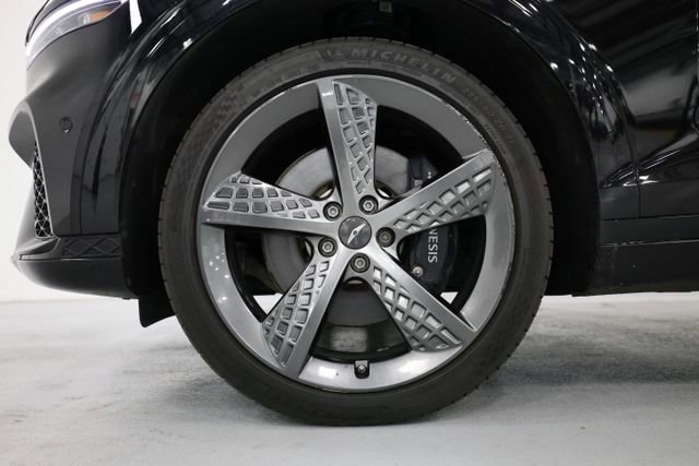 Used 2024 Genesis GV70 3.5T Sport w/ Sport Prestige Package image 9