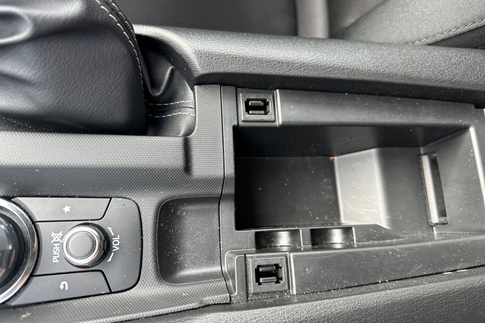 Used 2023 MAZDA MX-5 Miata Sport image 30