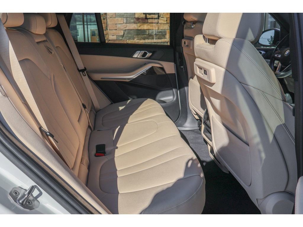 Used 2020 BMW X5 xDrive40i w/ Convenience Package image 18
