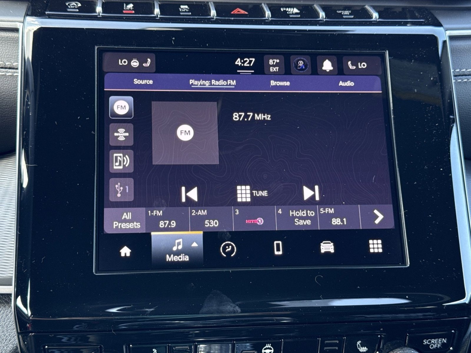 New 2025 Jeep Grand Cherokee Laredo X w/ Luxury Tech Group I image 18