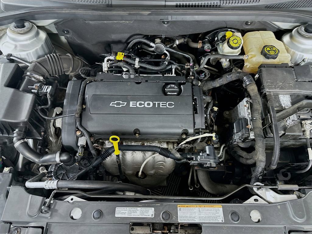 Used 2014 Chevrolet Cruze LS image 28