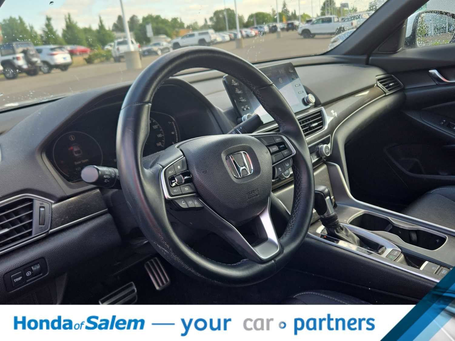 Used 2019 Honda Accord Sport image 2