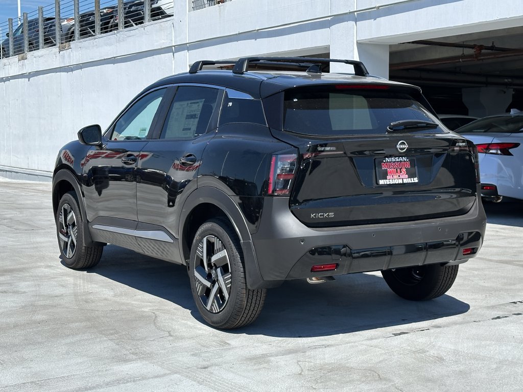 New 2026 Nissan Kicks SV w/ Charging Package FWD image 4