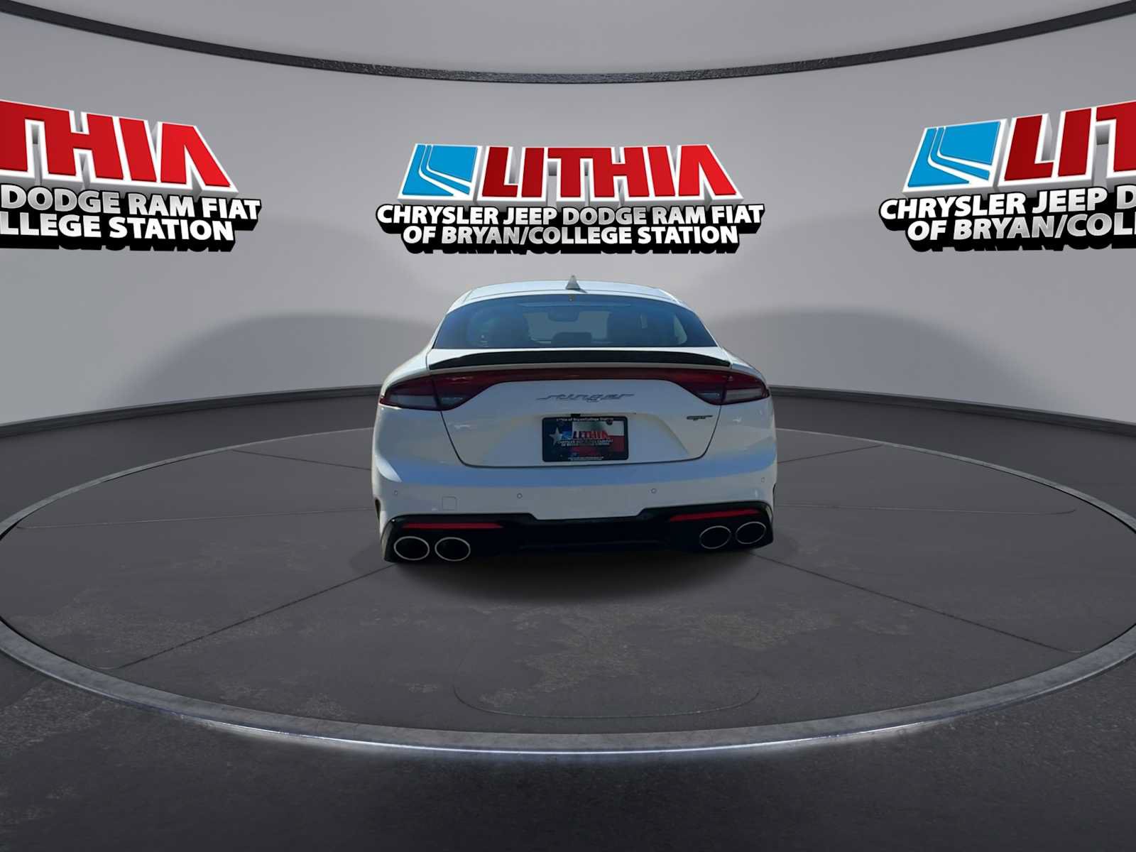 Used 2022 Kia Stinger GT1 RWD image 7