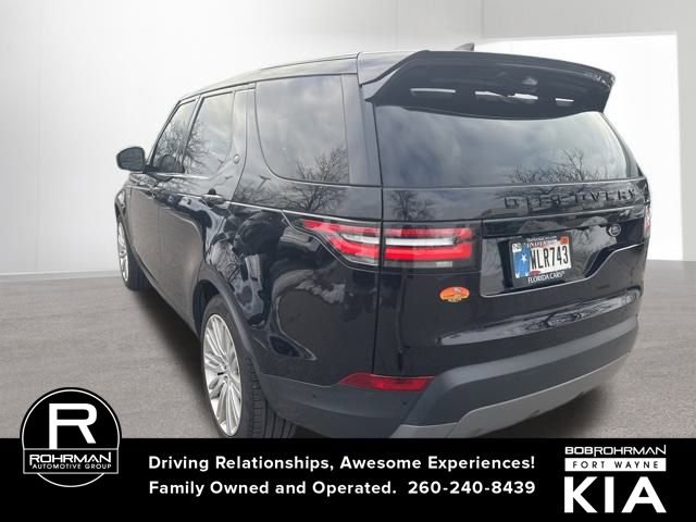 Used 2017 Land Rover Discovery First Edition image 3