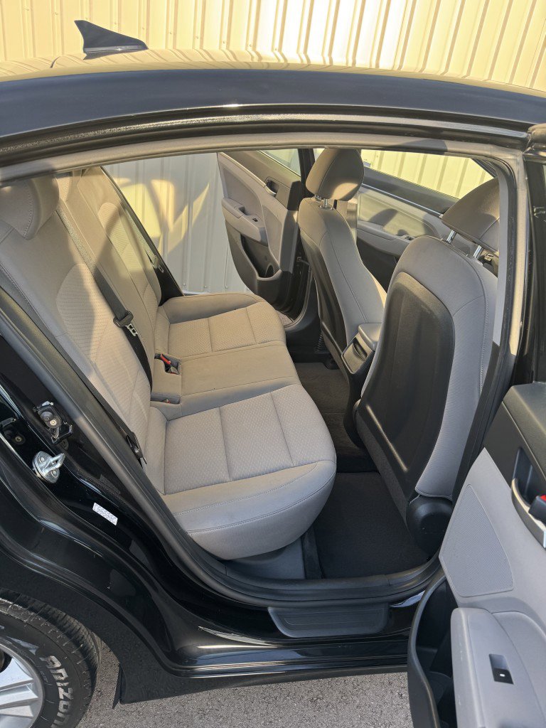 Used 2020 Hyundai Elantra Value Edition FWD image 15