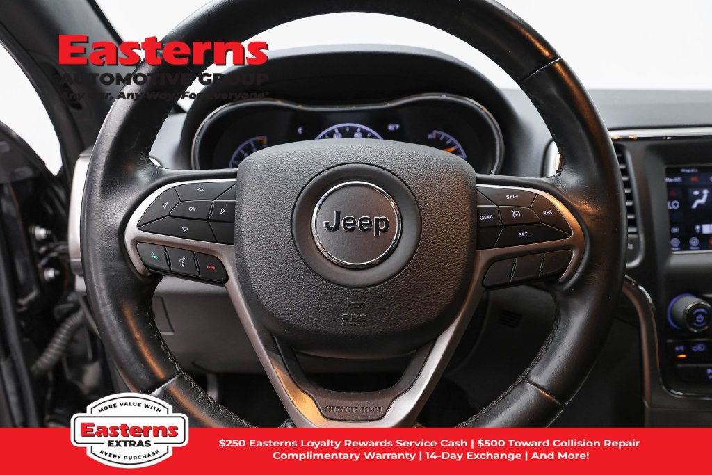 Used 2021 Jeep Grand Cherokee Laredo AWD/4WD image 11