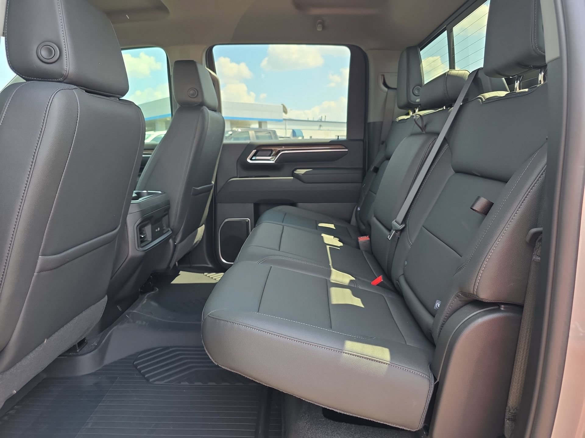 New 2026 Chevrolet Silverado 2500 LT w/ Trail Boss Package AWD/4WD image 11