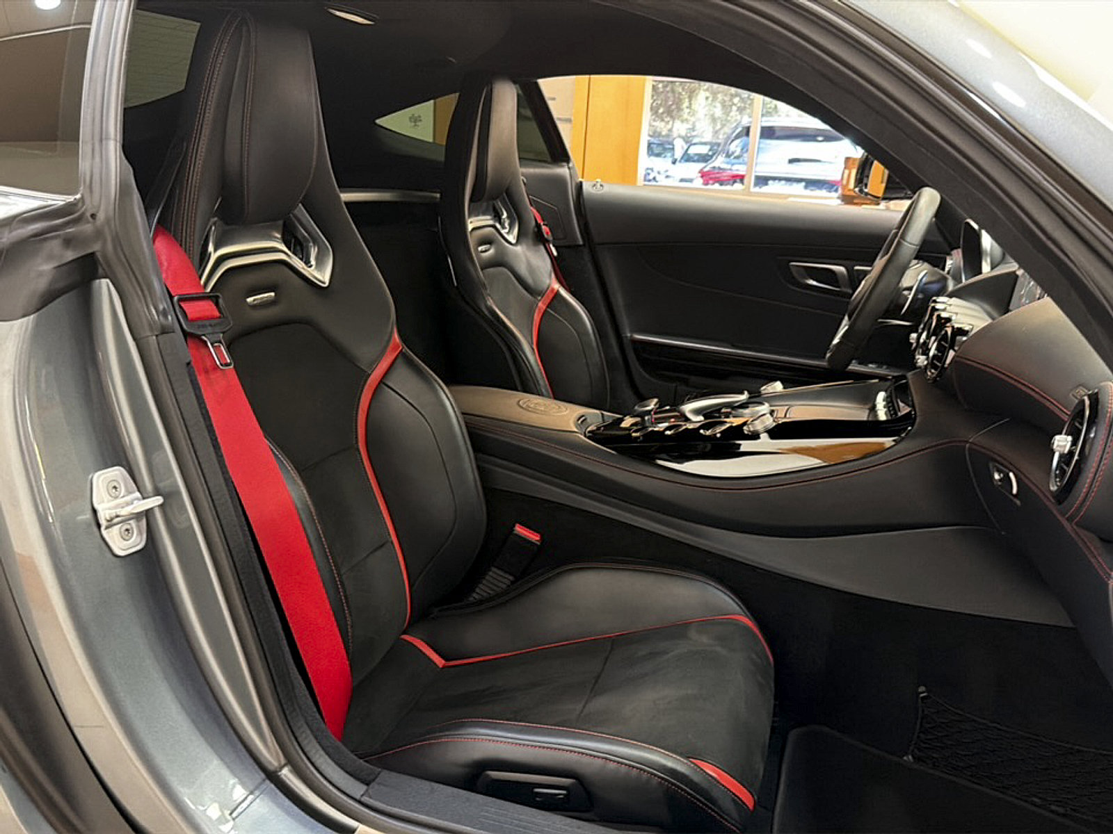Used 2016 Mercedes-Benz AMG GT S image 12