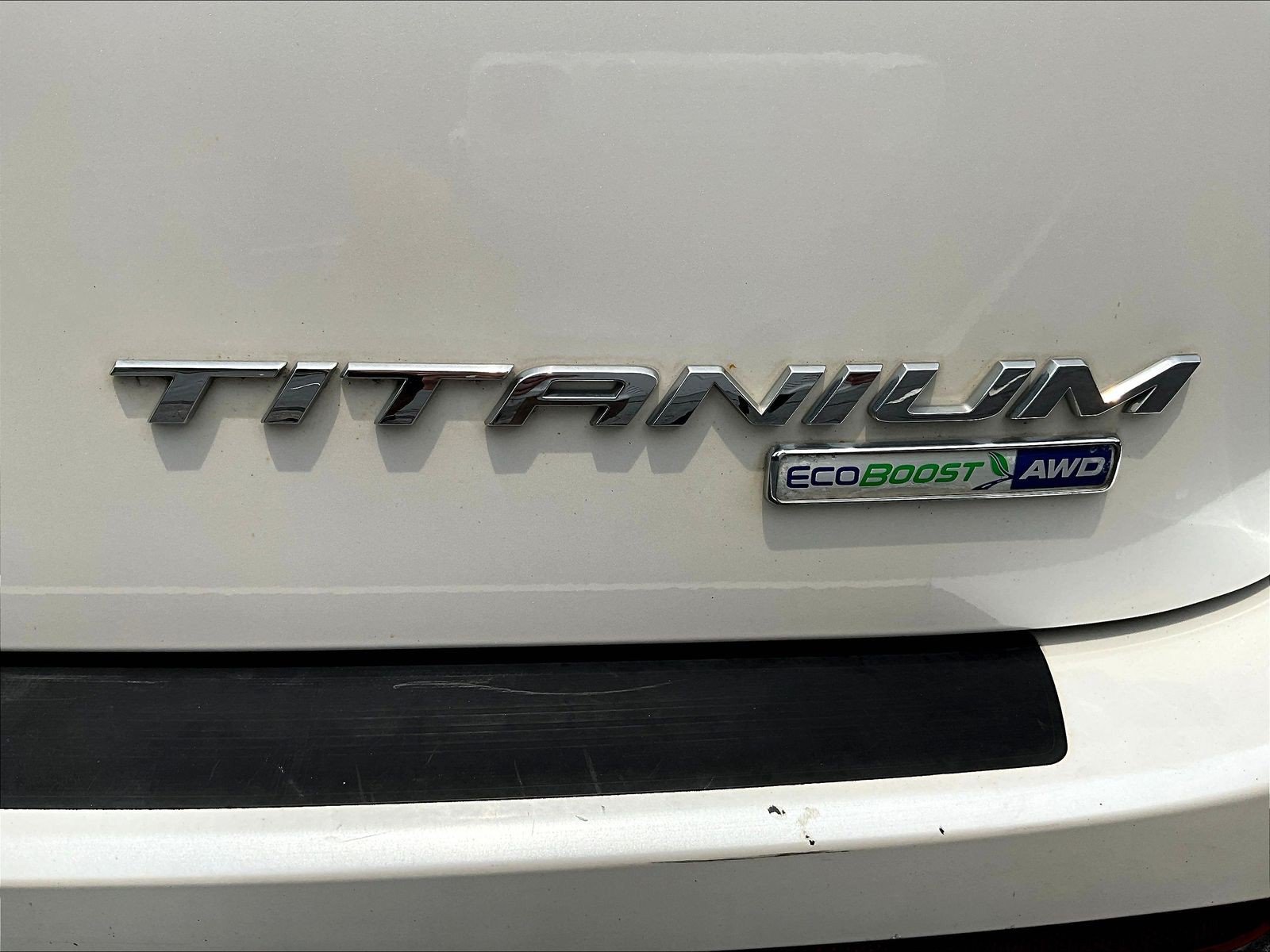 Used 2015 Ford Edge Titanium w/ Equipment Group 301A AWD/4WD image 24