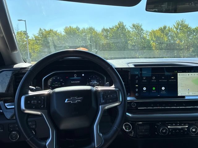 Used 2023 Chevrolet Silverado 1500 RST w/ Convenience Package II AWD/4WD image 8