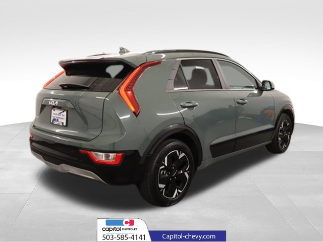 Used 2023 Kia Niro Wind w/ Wind Preserve Package FWD image 3