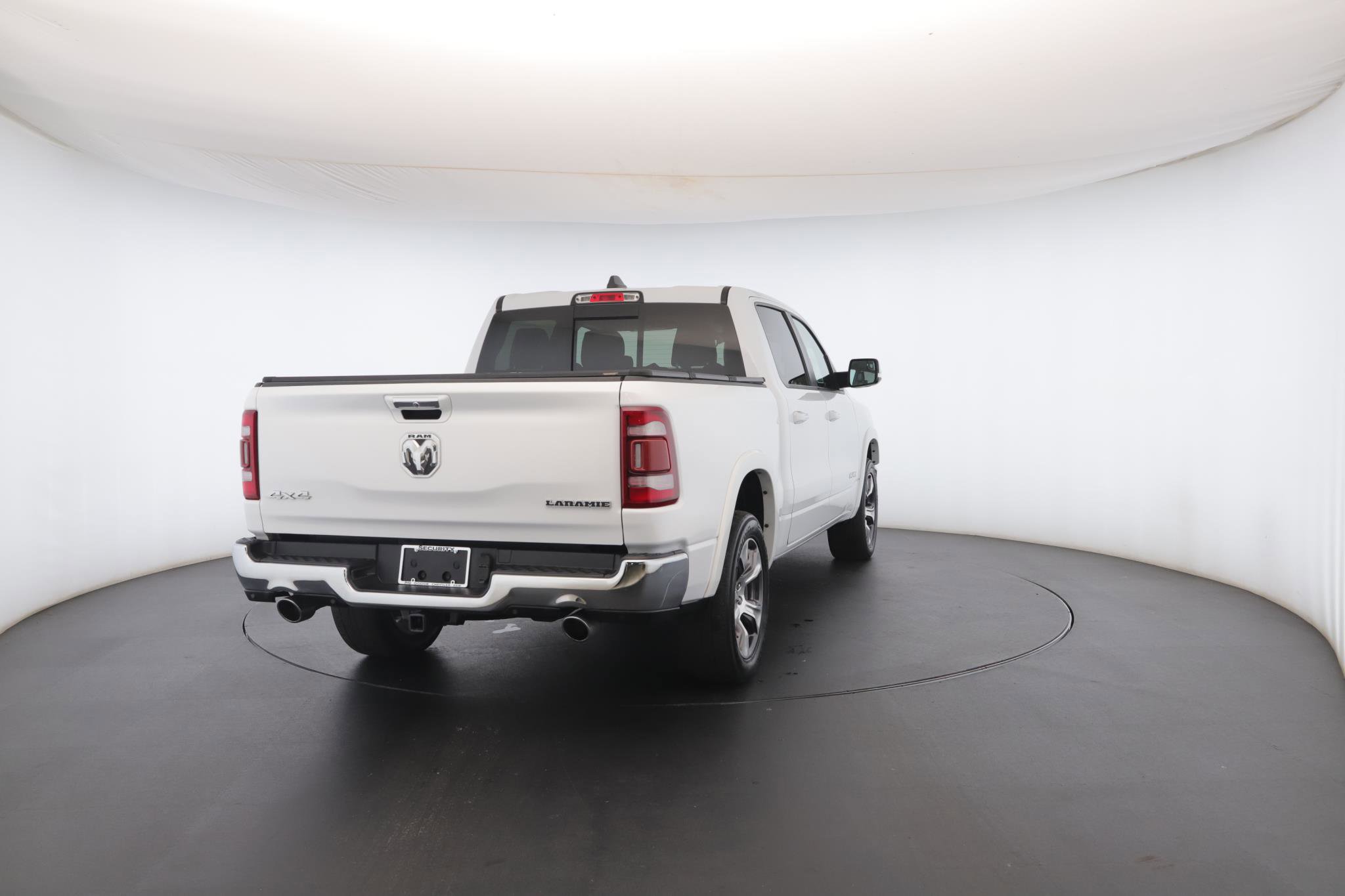 Used 2022 RAM 1500 Laramie AWD/4WD image 30