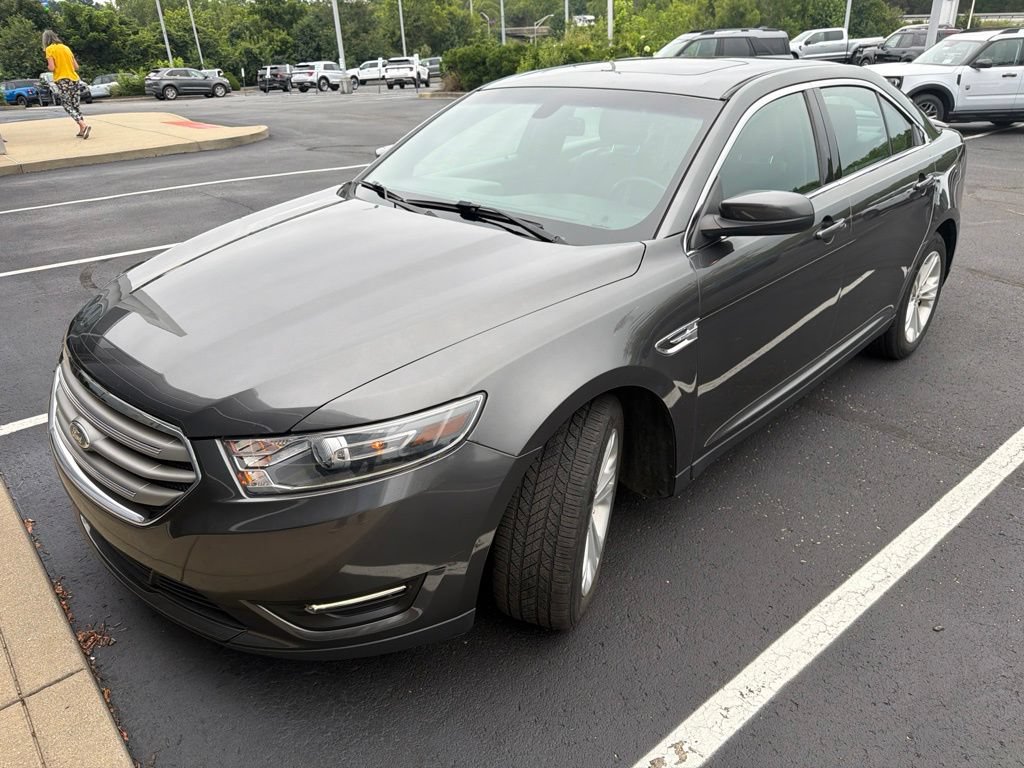 Used 2015 Ford Taurus SEL w/ Equipment Group 201A FWD image 3