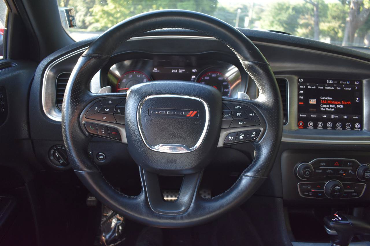 Used 2017 Dodge Charger R/T RWD image 28