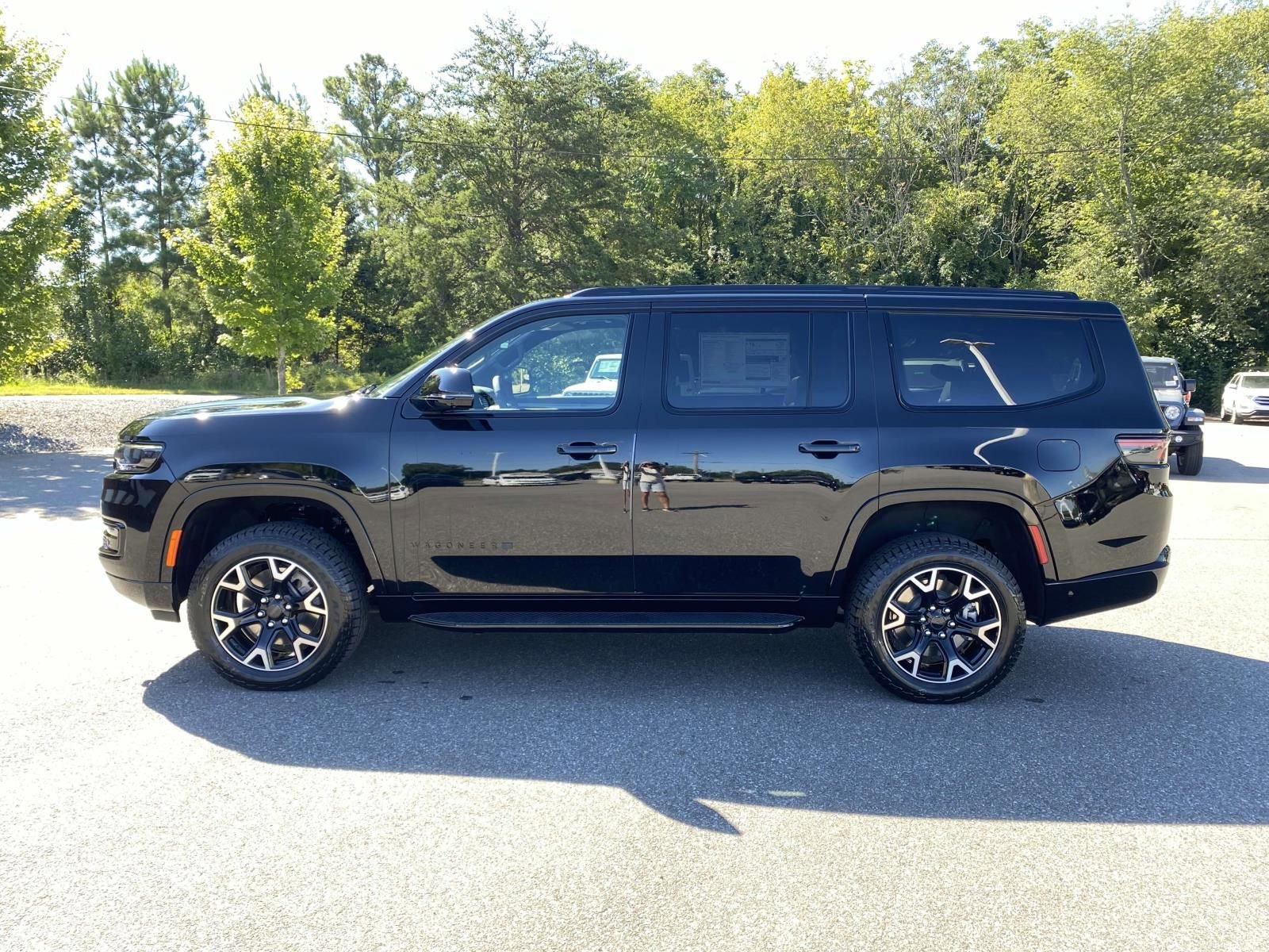 New 2025 Jeep Wagoneer Series II AWD/4WD image 5