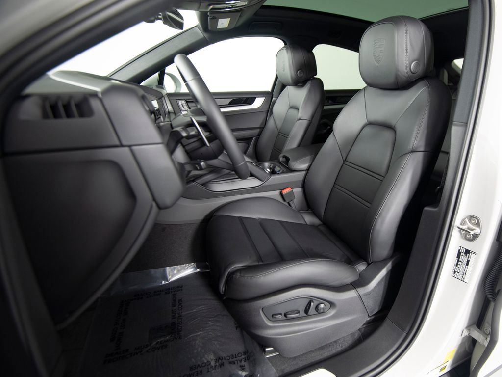 New 2026 Porsche Cayenne S image 17