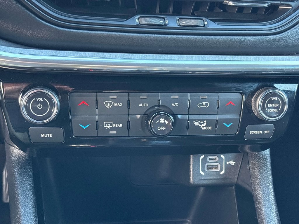 Used 2023 Jeep Compass High Altitude AWD/4WD image 28