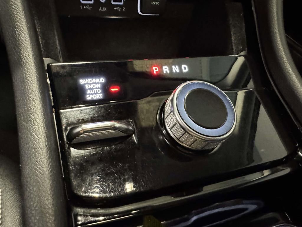 Used 2022 Jeep Grand Cherokee L Limited image 25