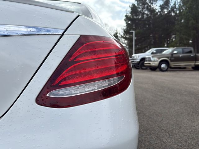 Used 2019 Mercedes-Benz E 300 w/ Premium 1 Package image 5
