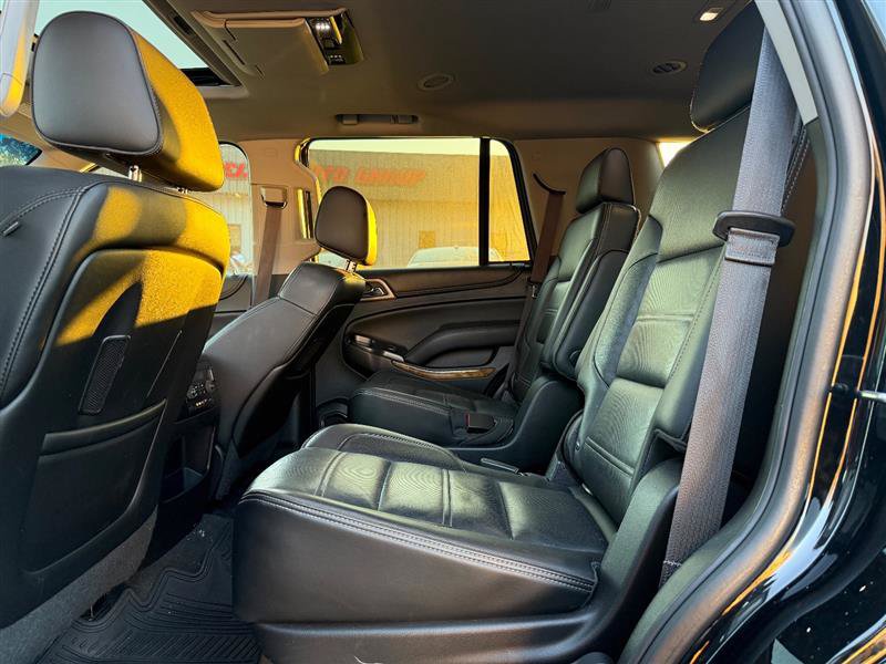 Used 2015 GMC Yukon Denali w/ Premium Package AWD/4WD image 13