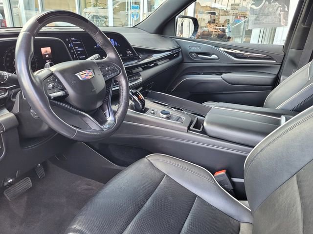 Used 2023 Cadillac Escalade ESV Sport AWD/4WD image 11