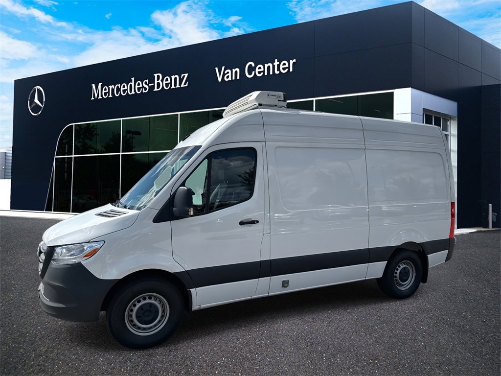 New 2025 Mercedes-Benz Sprinter 2500 image 3