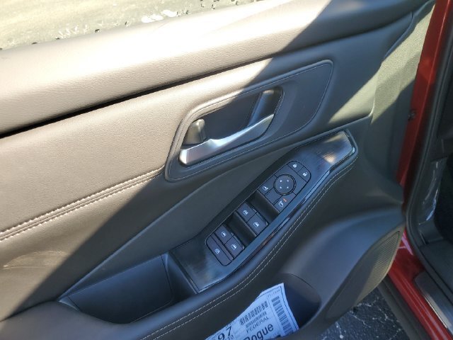 New 2026 Nissan Rogue Dark Armor FWD image 10