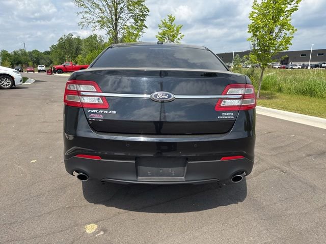 Used 2018 Ford Taurus SEL w/ Equipment Group 201A FWD image 4