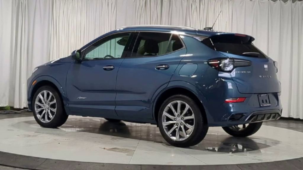 Used 2024 Buick Encore GX Avenir w/ Avenir Convenience Package image 6