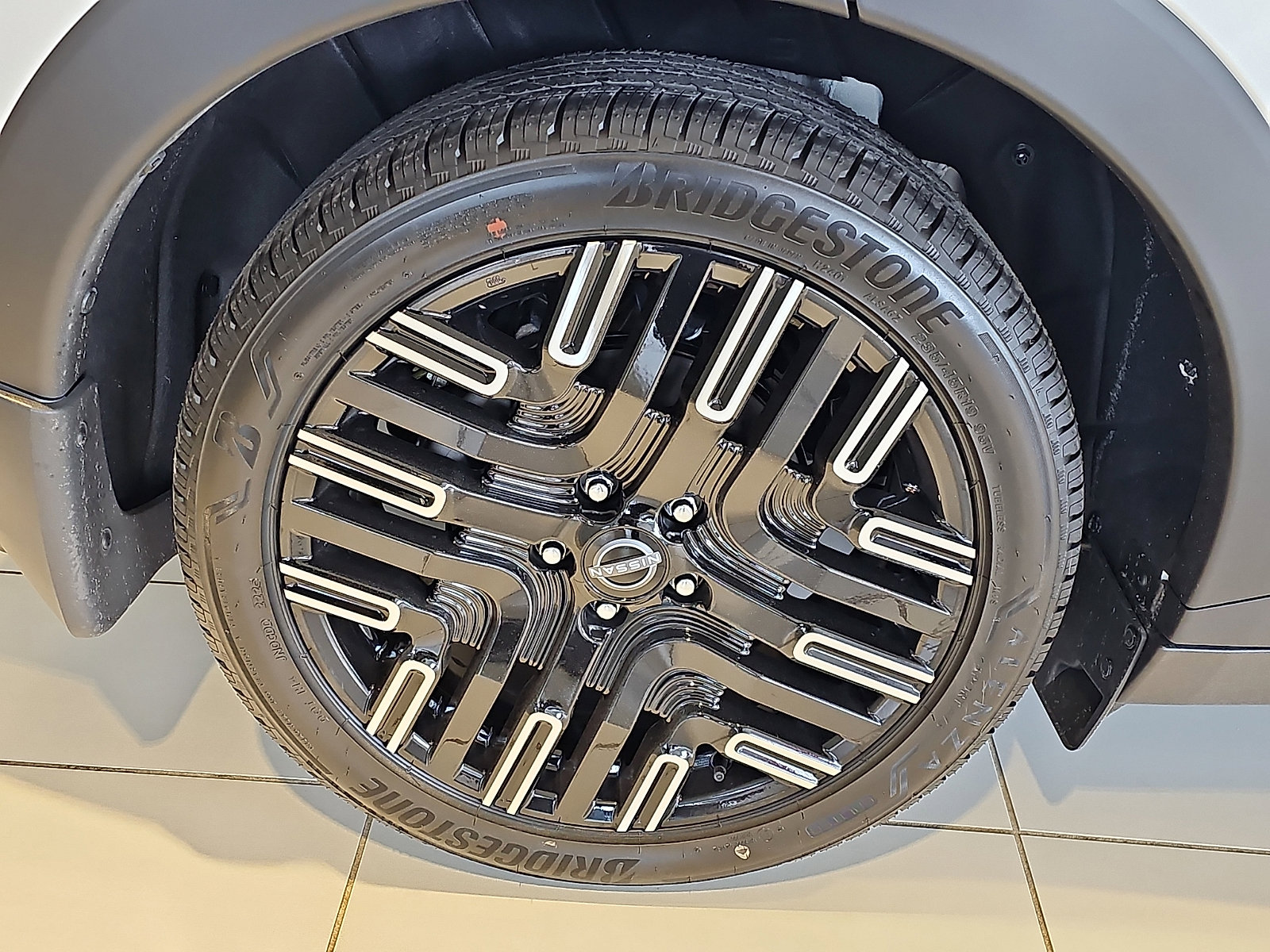 New 2026 Nissan Leaf Platinum+ w/ Cargo Package (Platinum+) image 5