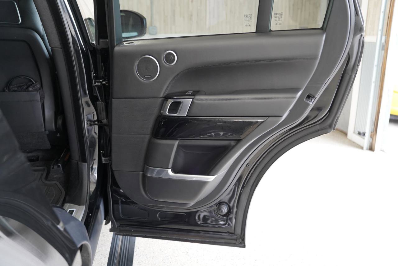 Used 2016 Land Rover Range Rover Autobiography image 36