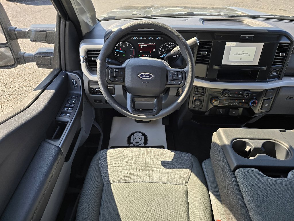 New 2025 Ford F350 XLT w/ XLT Value Package image 4