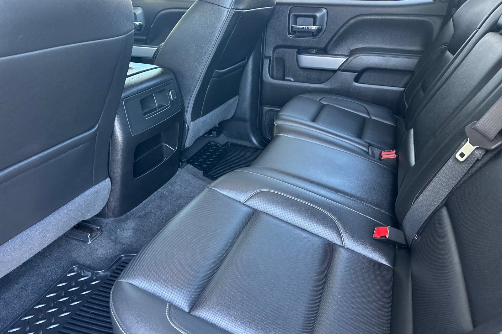 Used 2019 Chevrolet Silverado 2500 LTZ w/ Duramax Plus Package AWD/4WD image 12