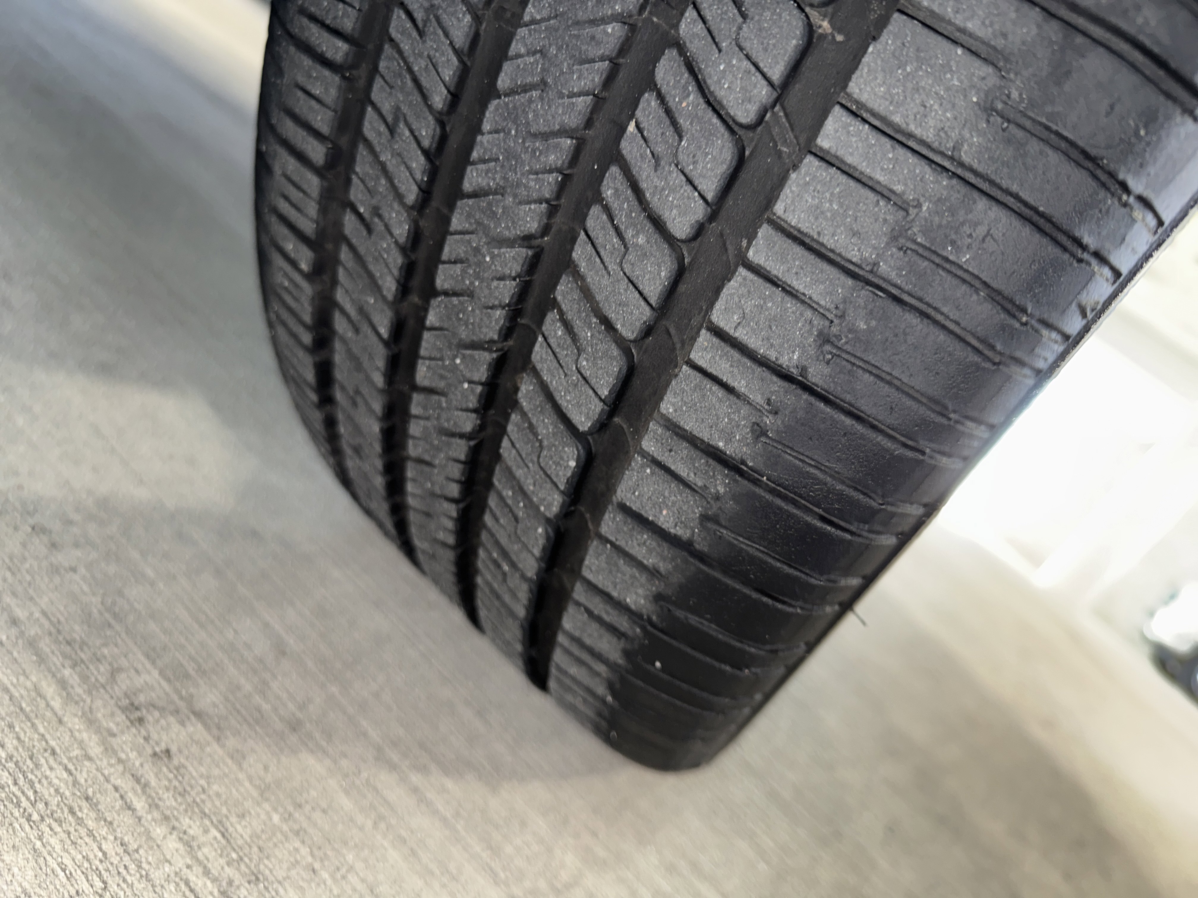 Used 2018 Ford Taurus Limited image 36