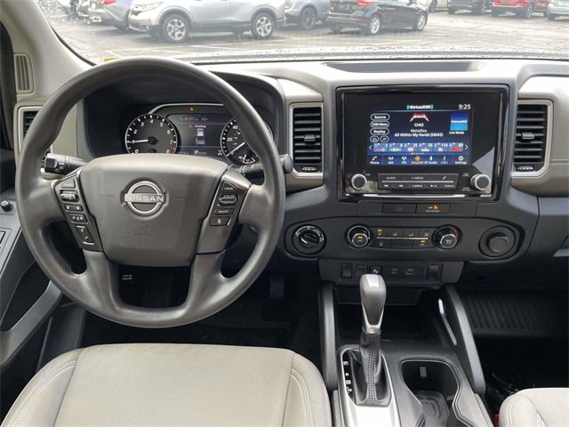 Used 2022 Nissan Frontier SV w/ Technology Package image 14