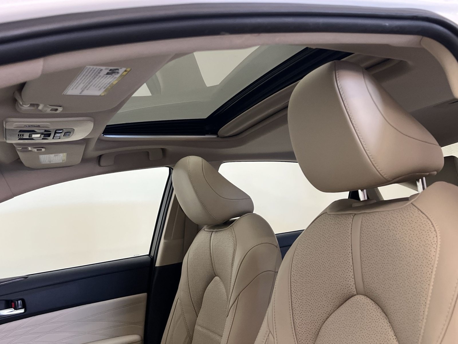 Used 2020 Toyota Avalon Limited w/ Advanced Safety Package FWD image 23