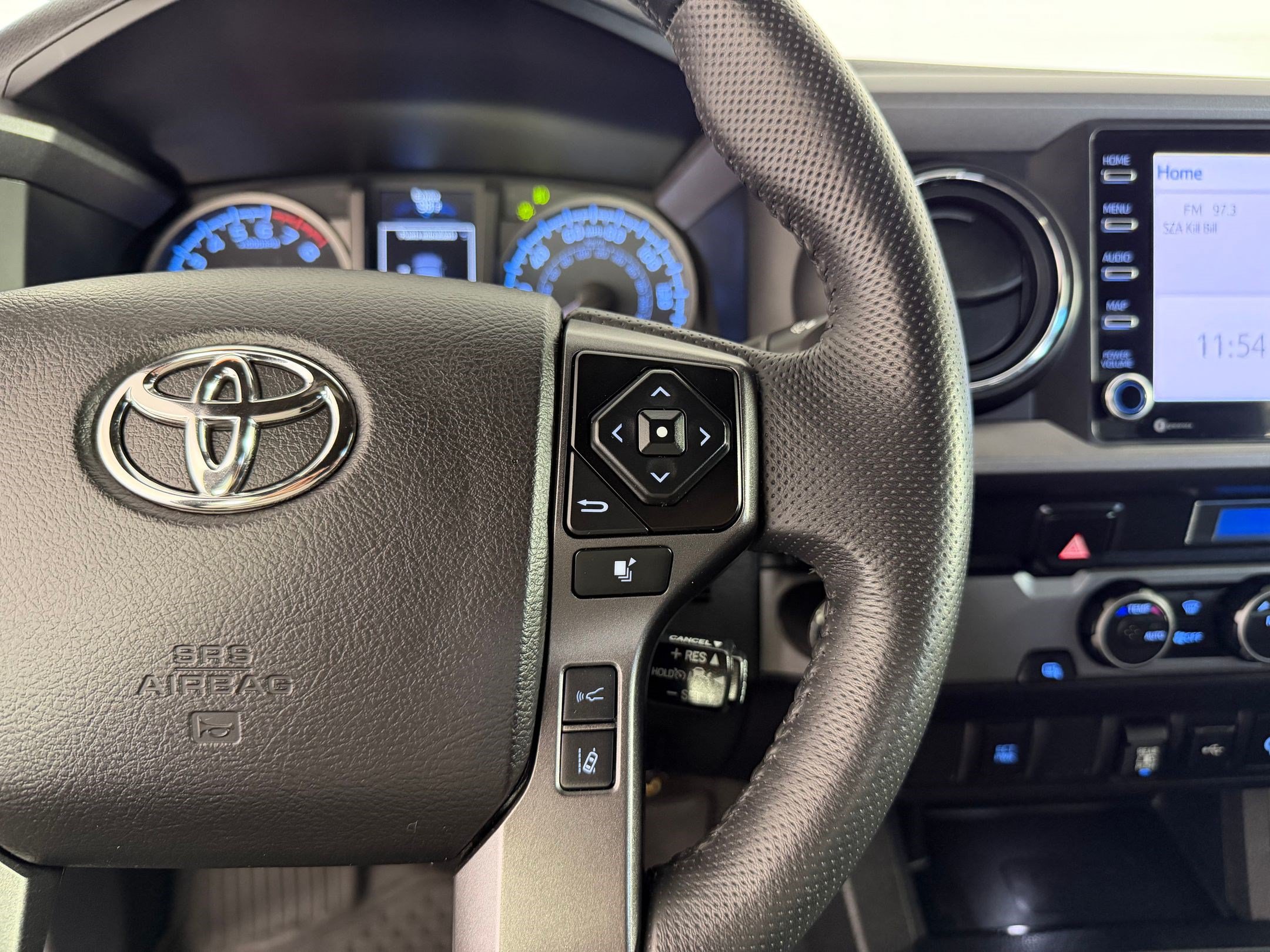 Used 2022 Toyota Tacoma TRD Off-Road RWD image 16