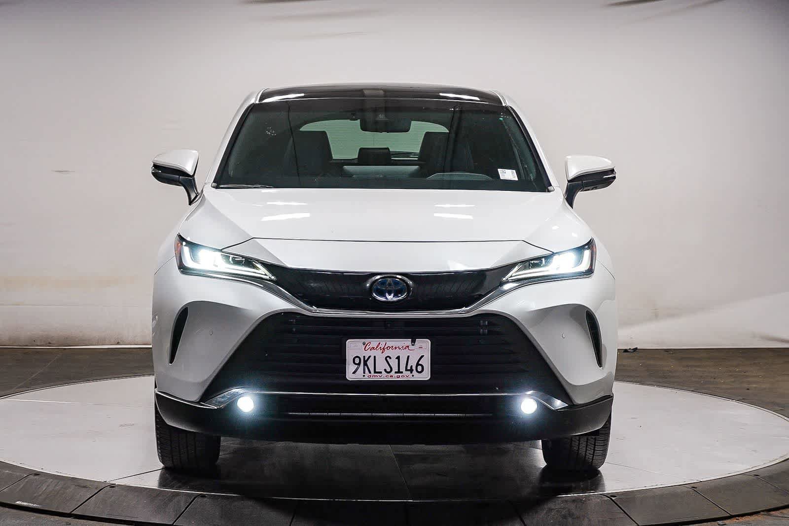 Certified 2024 Toyota Venza Limited AWD/4WD image 3