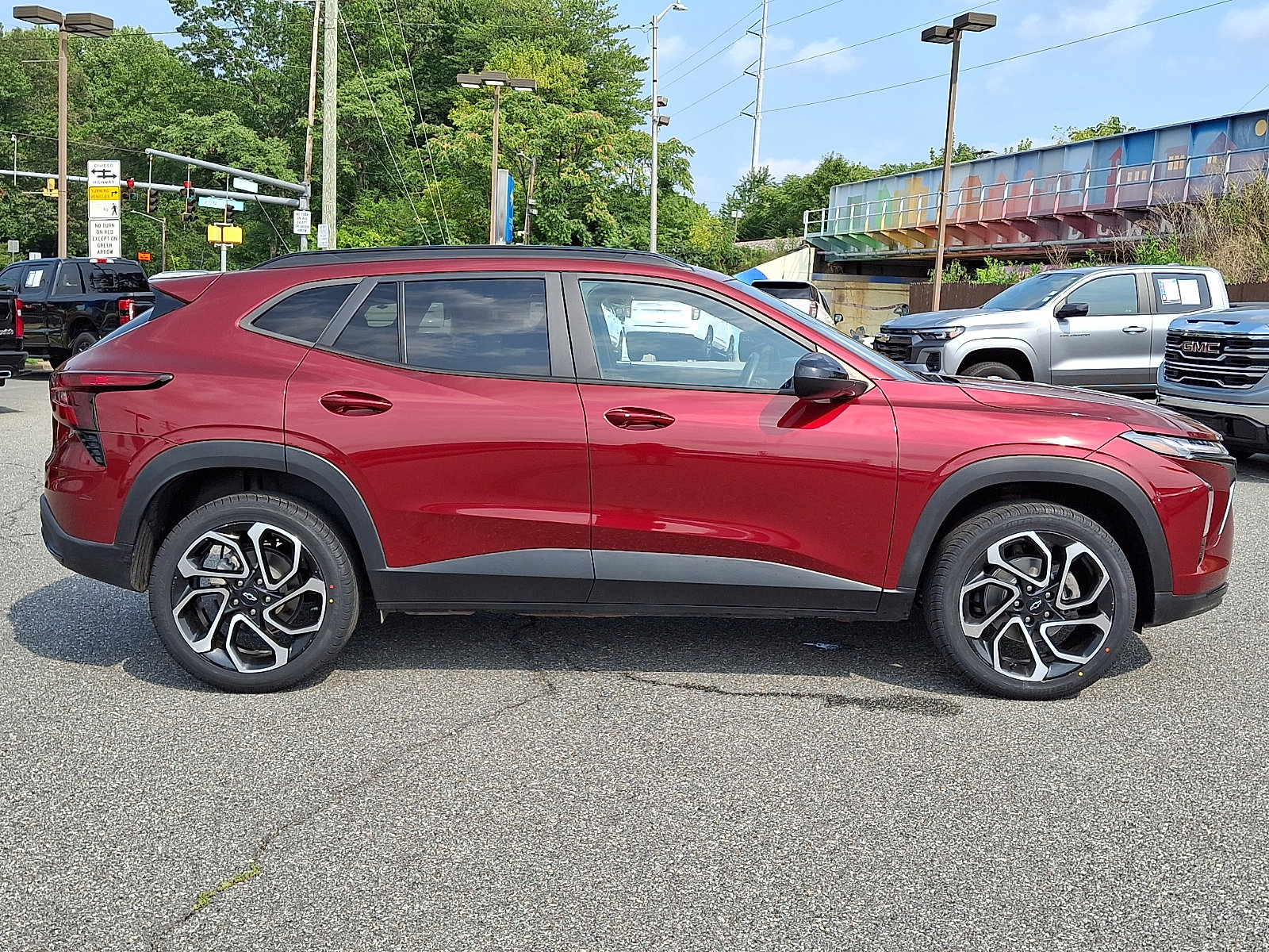 Certified 2024 Chevrolet Trax RS w/ Driver Confidence Package FWD image 7