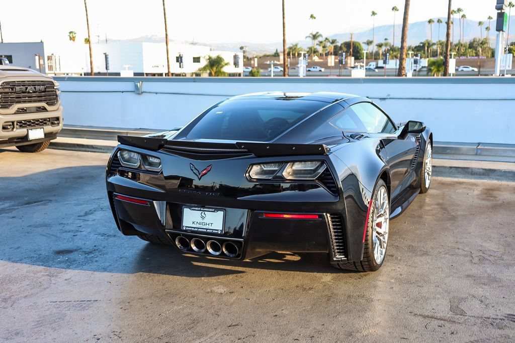 Used 2019 Chevrolet Corvette Z06 RWD image 9