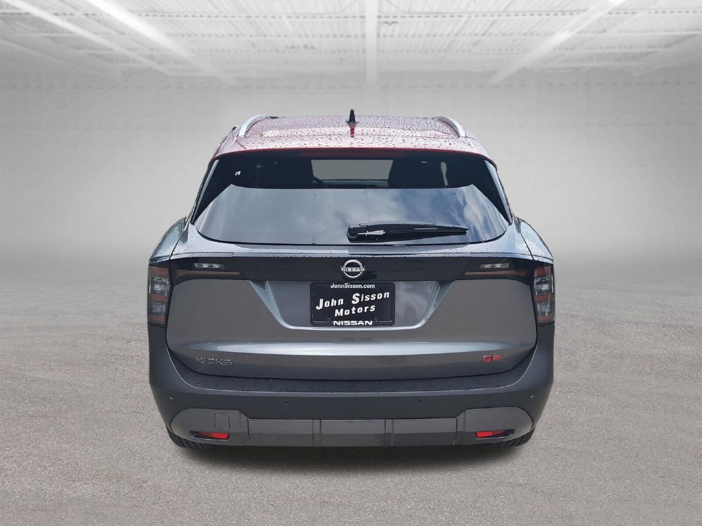 New 2026 Nissan Kicks SR w/ SR Premium Package FWD image 9