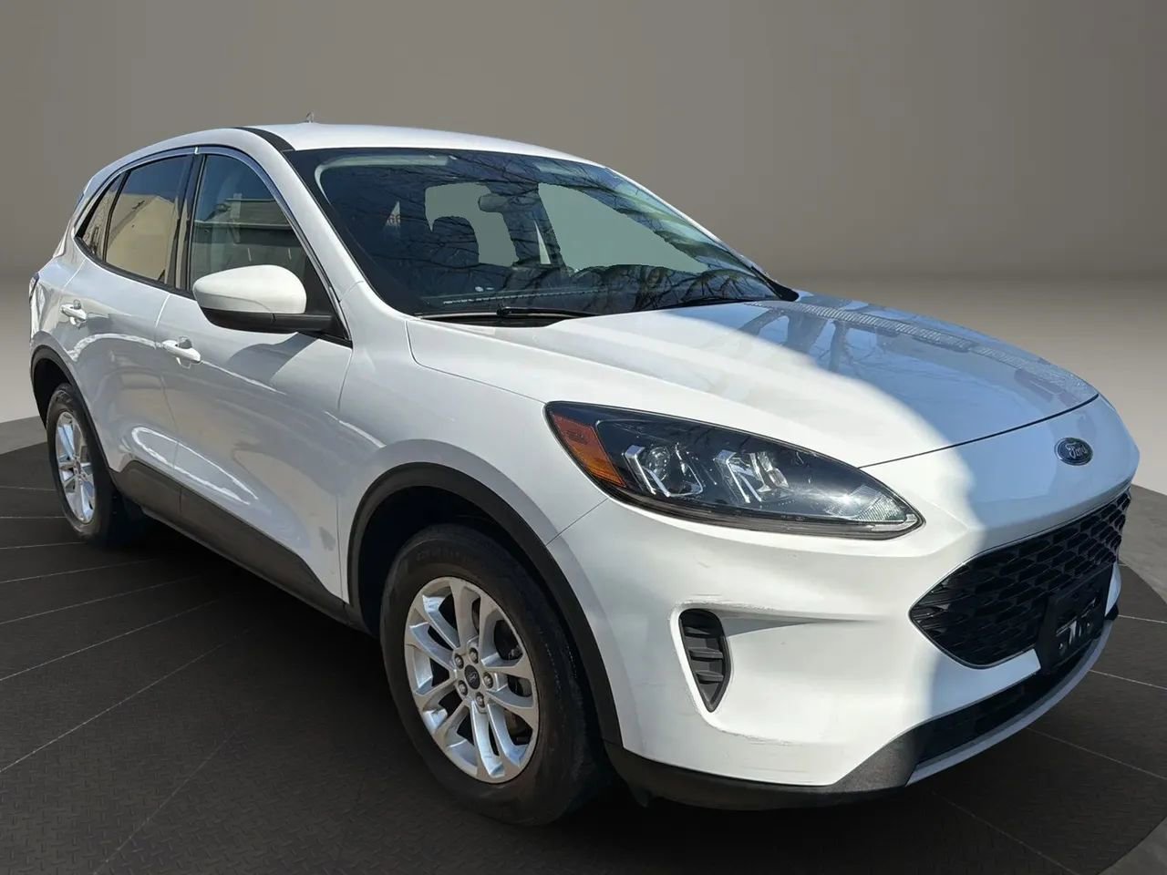 Used 2021 Ford Escape SE AWD/4WD image 3
