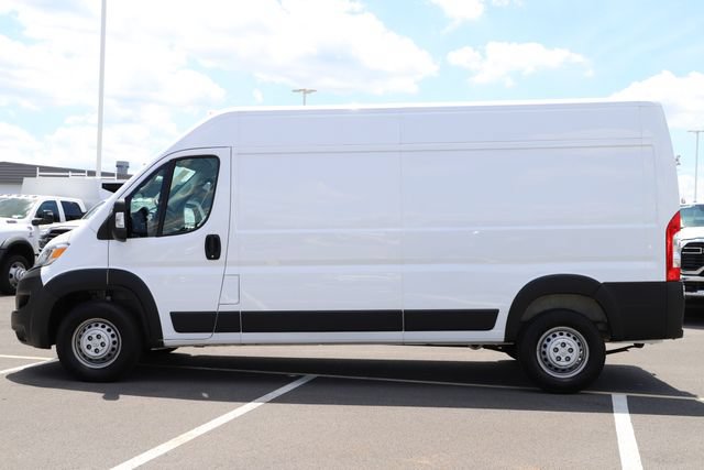 Used 2025 RAM ProMaster 2500 w/ Convenience Group FWD image 3