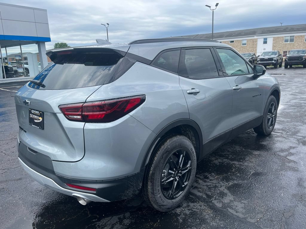 New 2026 Chevrolet Blazer LT w/ Convenience Package AWD/4WD image 7
